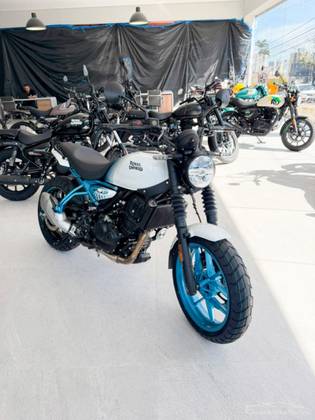 ROYAL ENFIELD GUERRILLA 450 